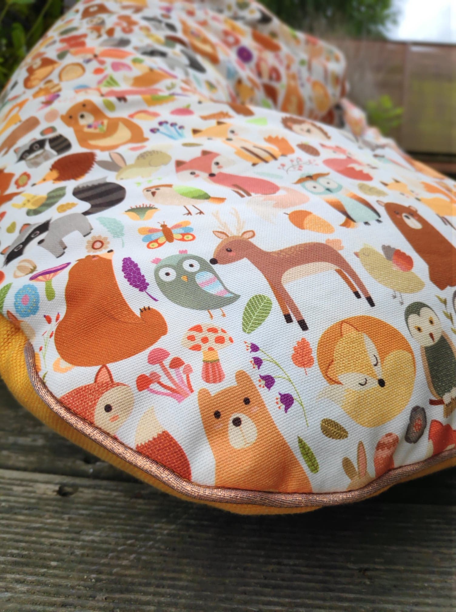 pouf-mae pouf-mae